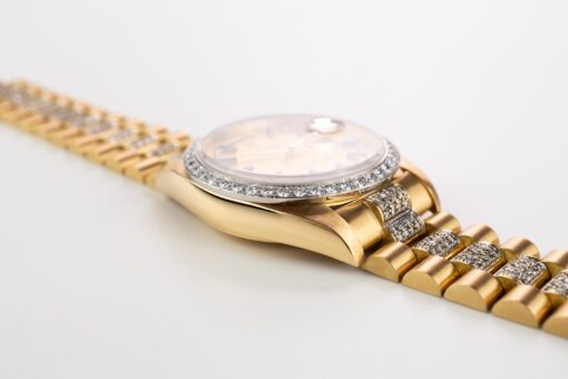 18048 DayDate (factory setting, frischer Service) – Bild 6