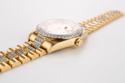 18048 DayDate (factory setting, frischer Service) – Bild 7