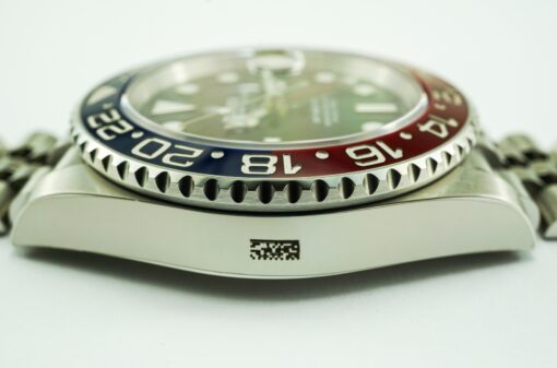 126710BLRO GMT (verklebt / 2019 / LC100) – Bild 10