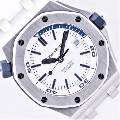 15710ST Royal Oak Diver (white-blue / 2019 / warranty until 2024)