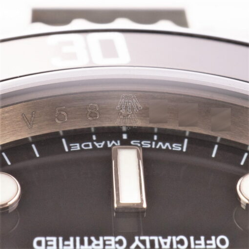 14060M Submariner No Date (V serial / LC 100 / rehaut / full set) – Bild 12