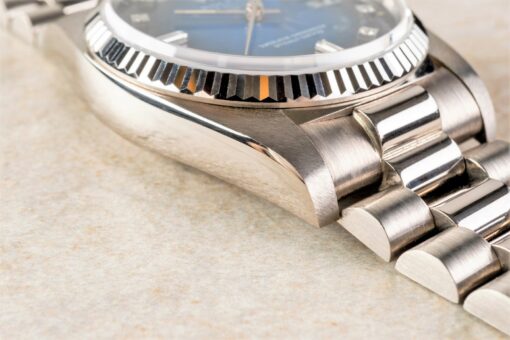 18039 Day-Date (rare blue vignette degrade dial / fat case version) – Bild 7