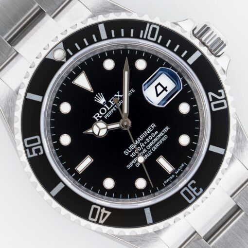 16610 Submariner Date (NOS stickers / full set / random serial / rehaut)