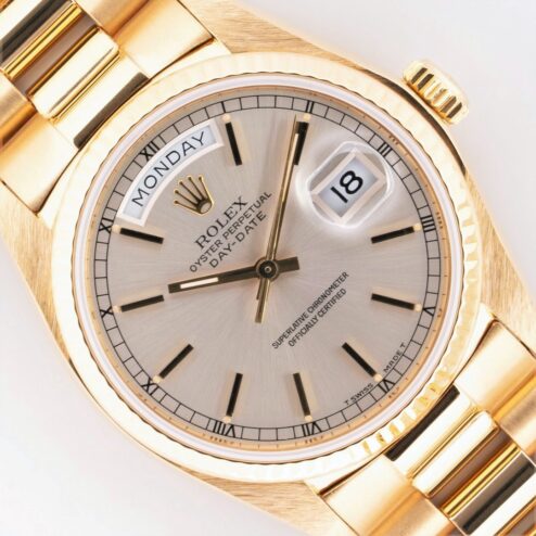 18038 Day-Date (silver sunray dial / box papers / 1979 / fresh service)