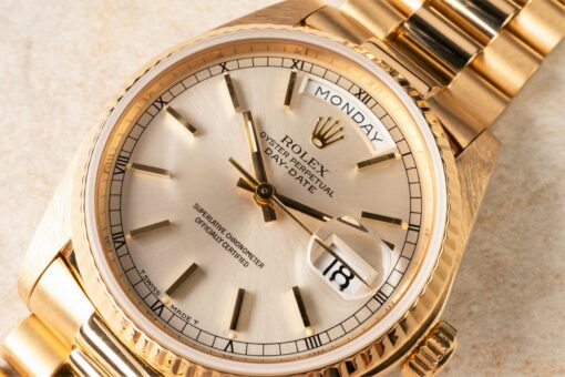18038 Day-Date (silver sunray dial / box papers / 1979 / fresh service) – Bild 6