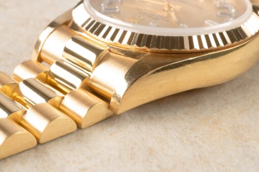 18038 Day-Date 36 (thick case version / lemon diamond baguette string dial) – Bild 6