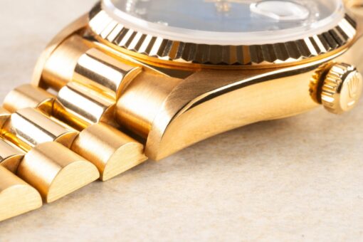 18038 Day-Date (blue vignette degrade dial / diamond string / great watch) – Bild 10