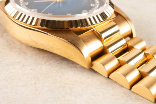 18038 Day-Date (blue vignette degrade dial / diamond string / great watch) – Bild 7