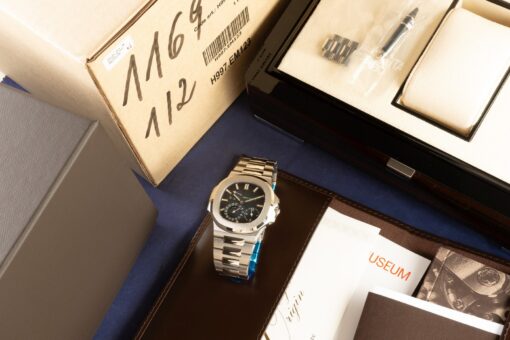 5712/1A-010 Nautilus (new unworn / full set / 2021 german watch) – Bild 4