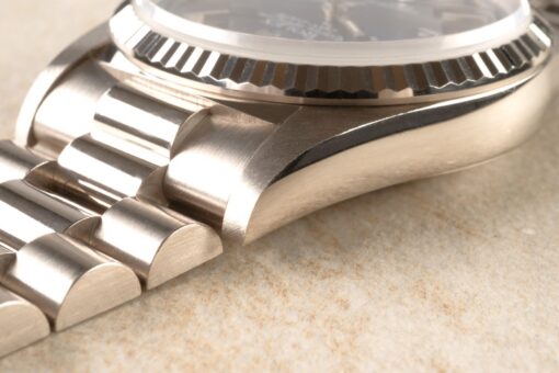 18239 Day-Date (unpolished / top italian full set / blue sunray dial) – Bild 10