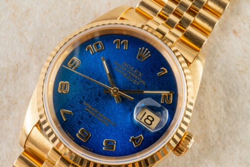 16238 Datejust (electric blue anniversary dial / unpolished / top bracelet) - Image 4