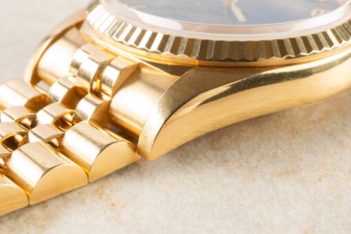 16238 Datejust (electric blue anniversary dial / unpolished / top bracelet) - Image 7