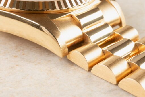 18238 Day-Date (unpolished / top bracelet / golden sunray dial) – Bild 6
