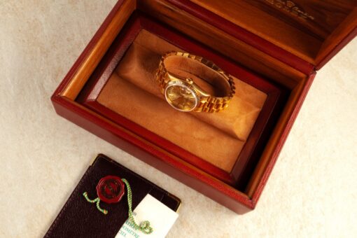 18238 Day-Date (unpolished / LC100 full set / golden sunray dial) – Bild 5