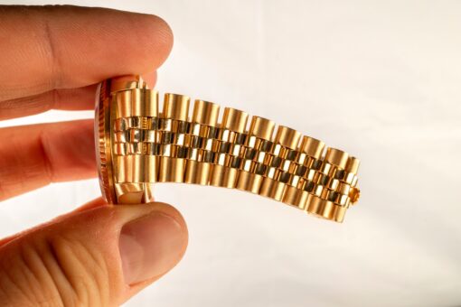 18038 Day-Date (blue diamond sunray dial / box papers LC 100 / 8386 jubilee bracelet) – Bild 6