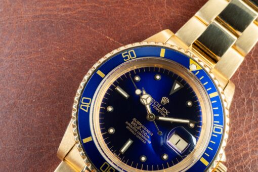 1680(8) Submariner Date (the gold plexi / 1972 / service papers / old clasp) – Bild 6