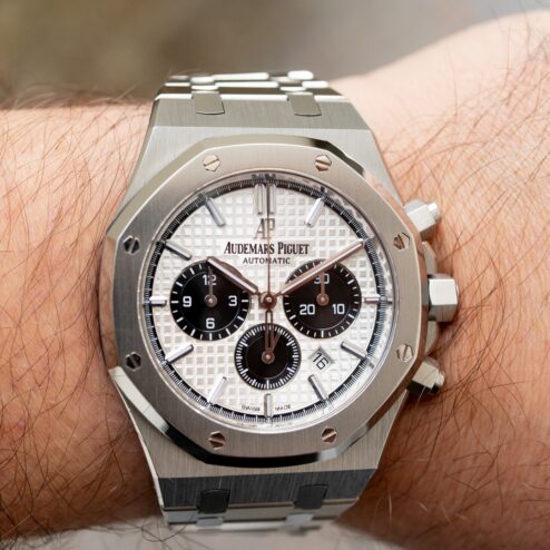 Alternative view of 26331ST Royal Oak Chronograph (Panda dial / box and papers / from 2018)