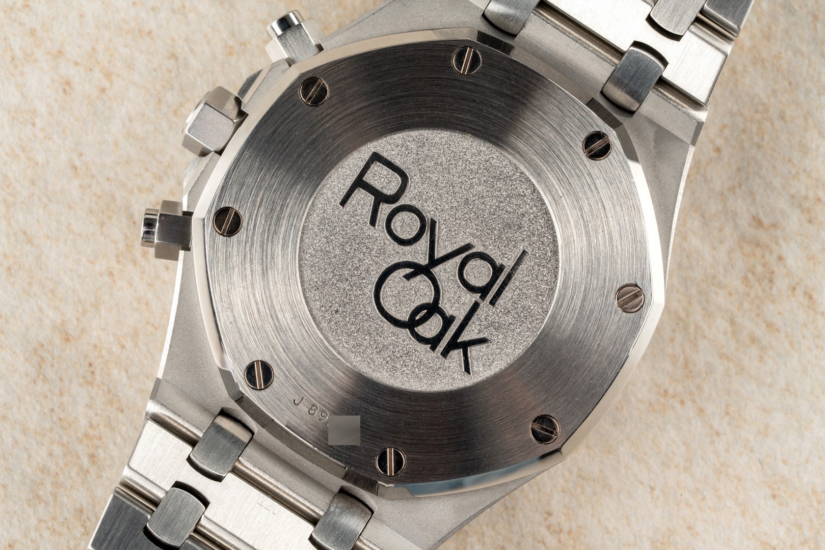 26331ST Royal Oak Chronograph (Panda dial / box and papers / from 2018) - Image 8