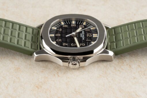 5060A Aquanaut (tritium dial / box and papers / full Patek service 2025) – Bild 10