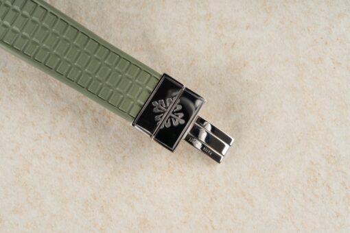 5060A Aquanaut (tritium dial / box and papers / full Patek service 2025) – Bild 11