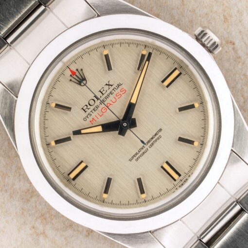 1019 Milgauss (square lume dial / wonderful patina / LC100 box and papers)