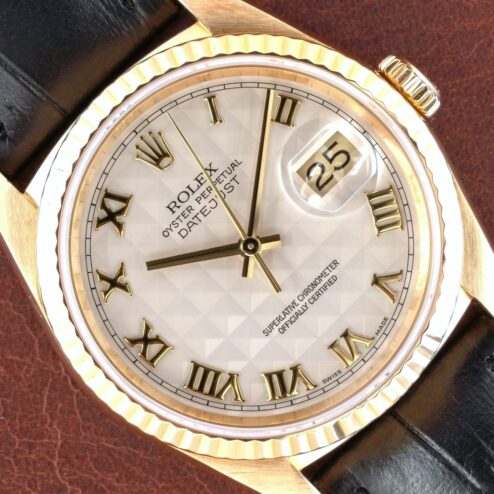 16238 Datejust (LC100 Germany / box papers / pyramid dial / nice one)