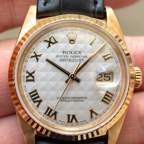 Alternative view of 16238 Datejust (LC100 Germany / box papers / pyramid dial / nice one)