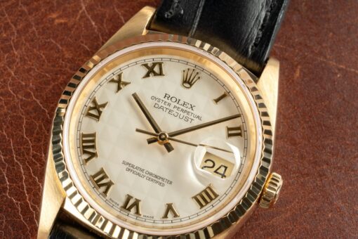 16238 Datejust (LC100 Germany / box papers / pyramid dial / nice one) – Bild 6