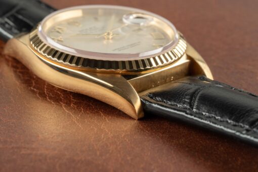 16238 Datejust (LC100 Germany / box papers / pyramid dial / nice one) – Bild 7