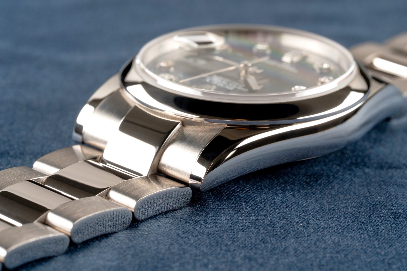 118209 Day-Date (black diamond dial / box papers LC100 / top condition) – Bild 7