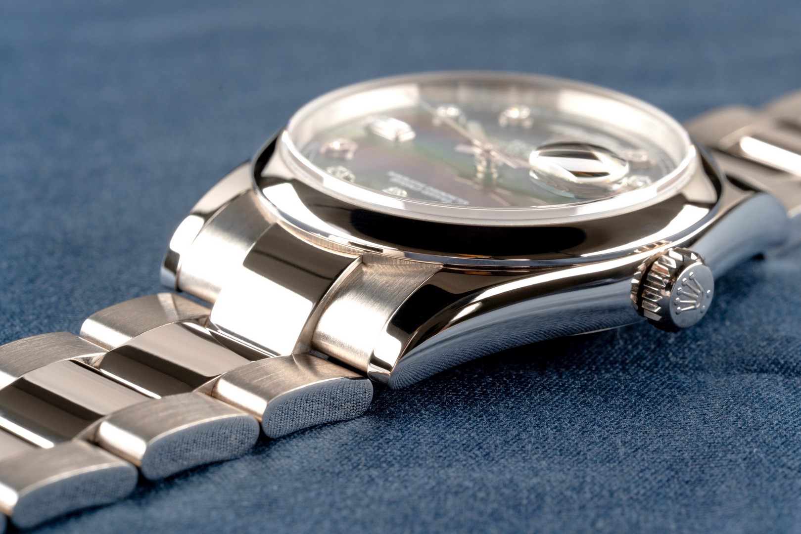 118209 Day-Date (black diamond dial / box papers LC100 / top condition) – Bild 9