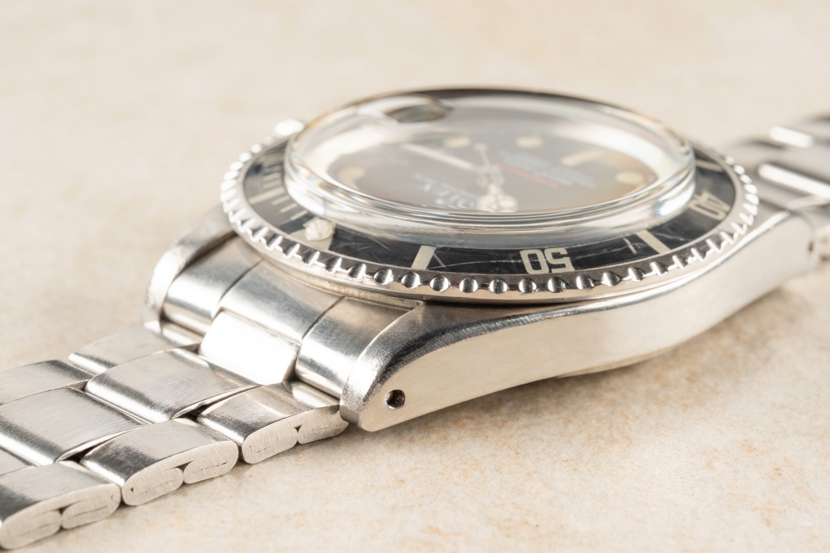 1680 Submariner Date (MKIV RED Sub / from 1970 / original folded oyster) - Image 9