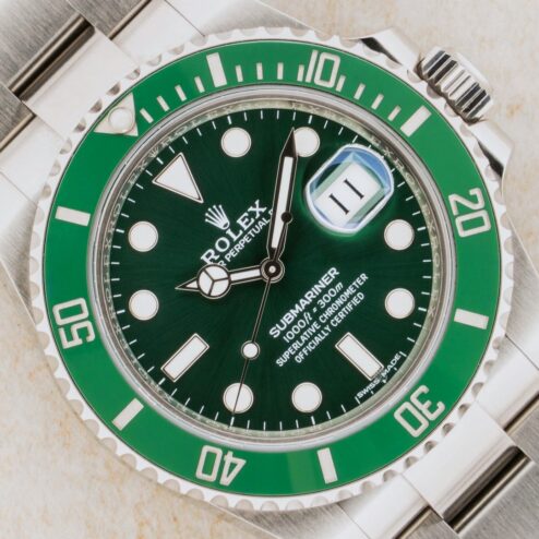 116610LV Submariner Date HULK (full set LC100 Germany / unpolished)