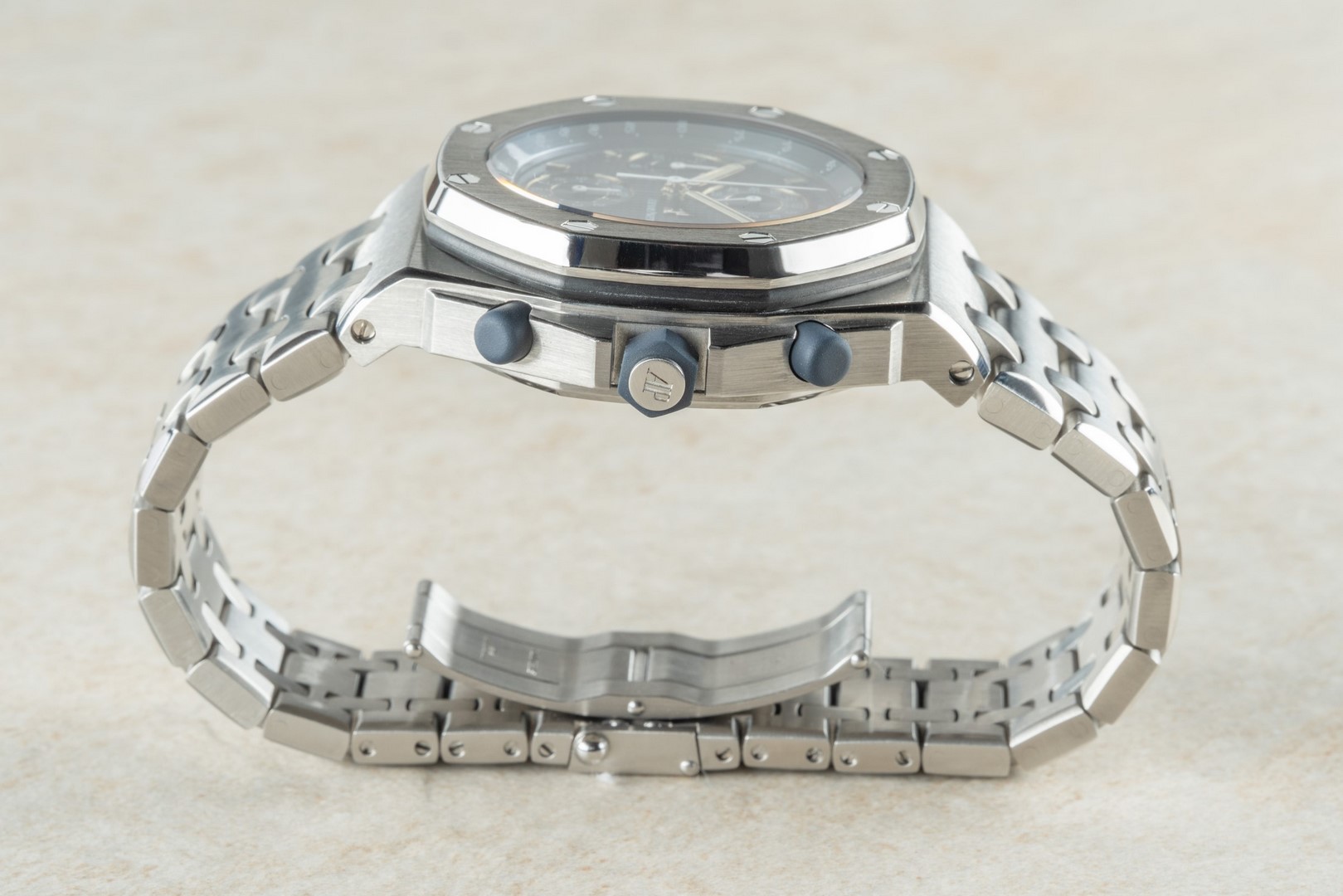25721ST Royal Oak Offshore (First series BEAST / blue tropical dial / papers and rare box) - Image 8