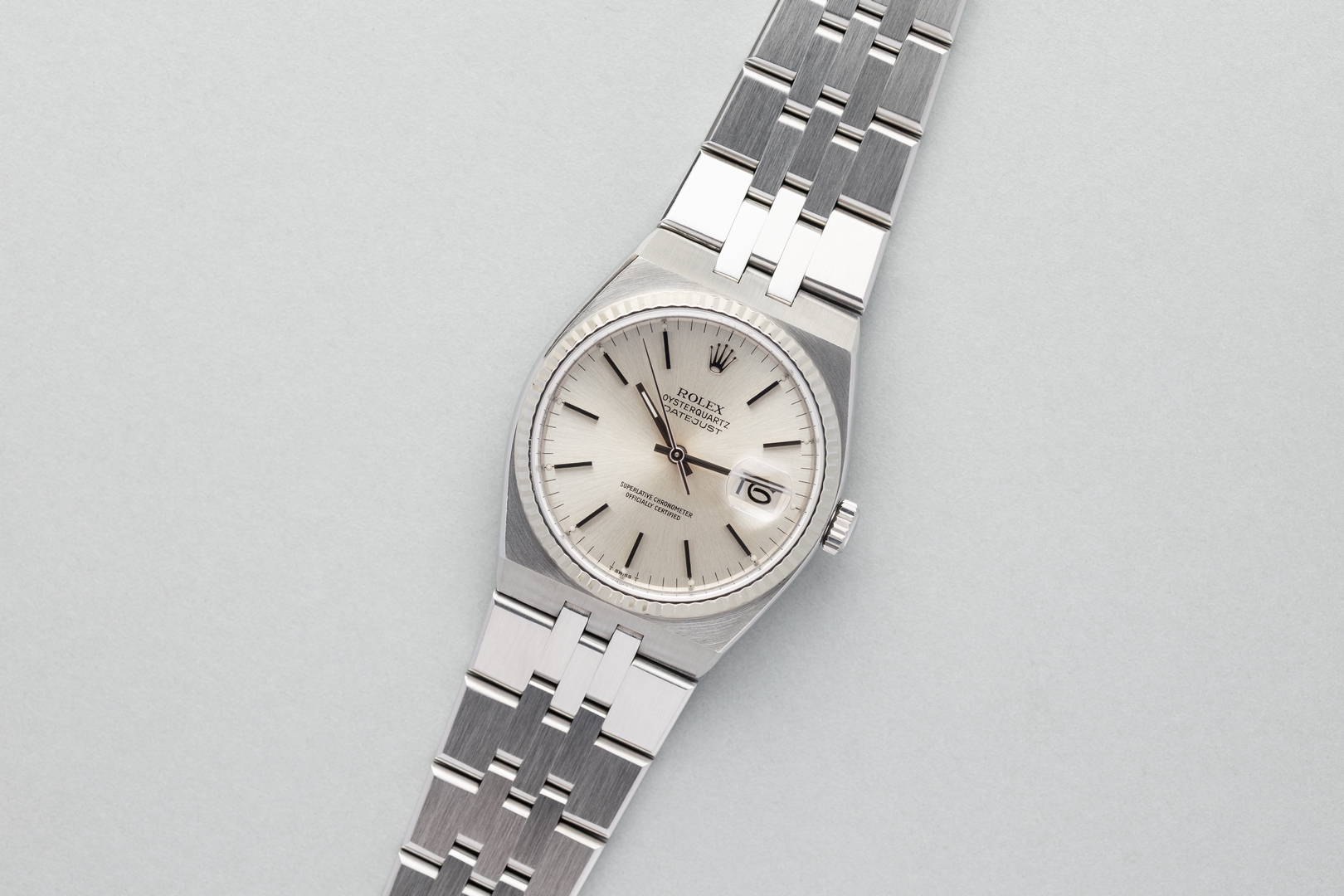 17014 Datejust Oysterquartz (silver sunray dial / service papers from 2020) – Bild 5