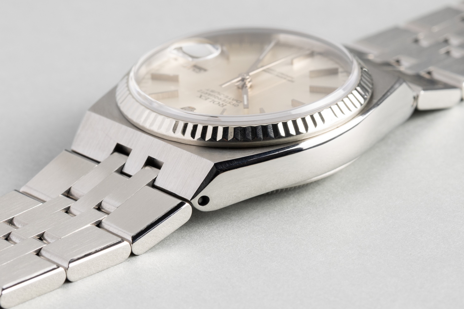 17014 Datejust Oysterquartz (silver sunray dial / service papers from 2020) – Bild 8