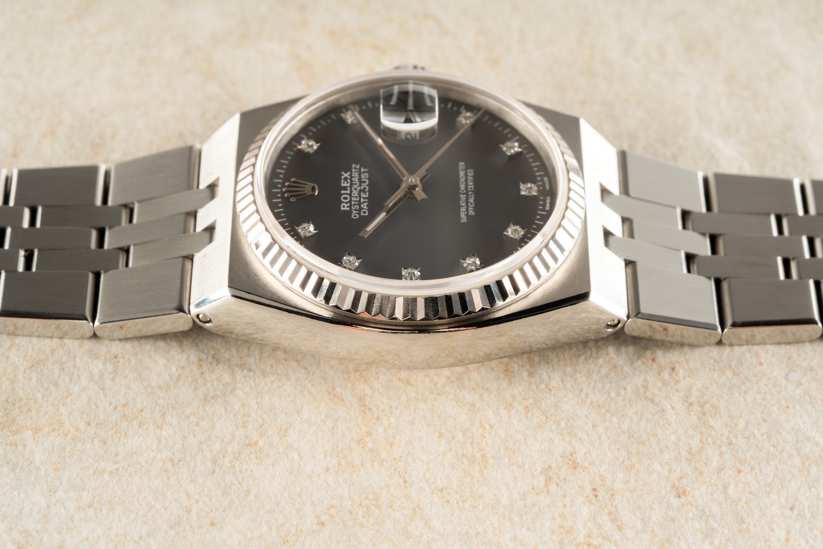 17014 Datejust Oysterquartz (very rare grey diamond dial / full set / top watch) – Bild 10