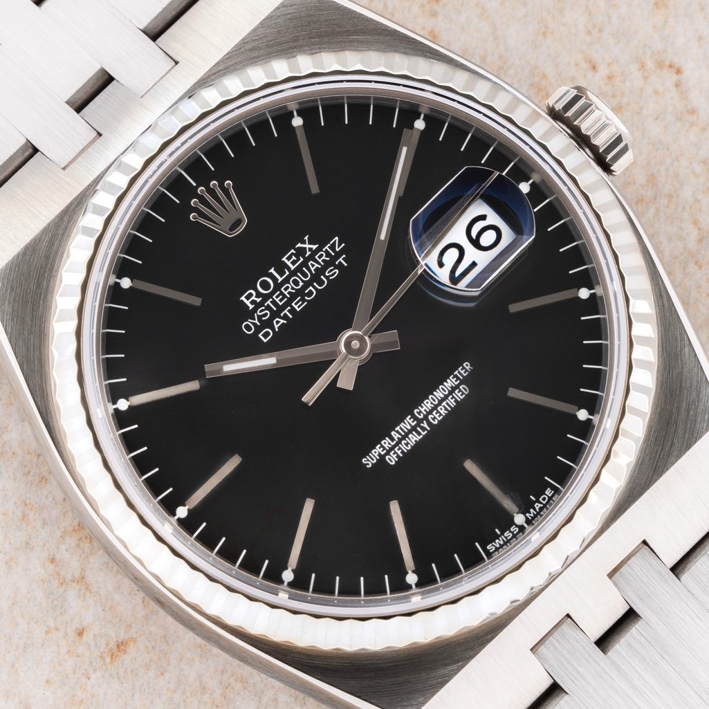 17014 Datejust Oysterquartz (black dial / service papers / from 1982)