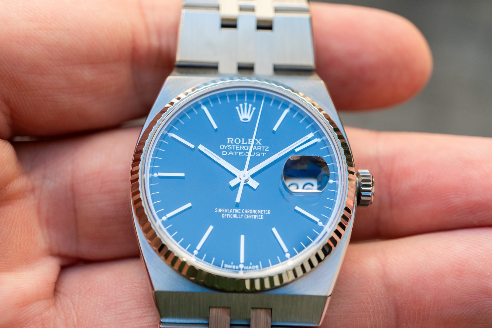 17014 Datejust Oysterquartz (black dial / service papers / from 1982) – Bild 2
