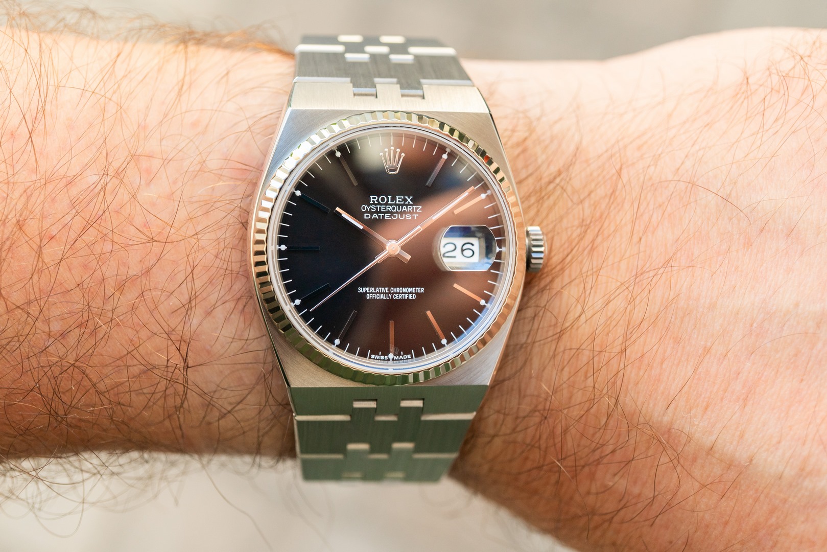 17014 Datejust Oysterquartz (black dial / service papers / from 1982) – Bild 3