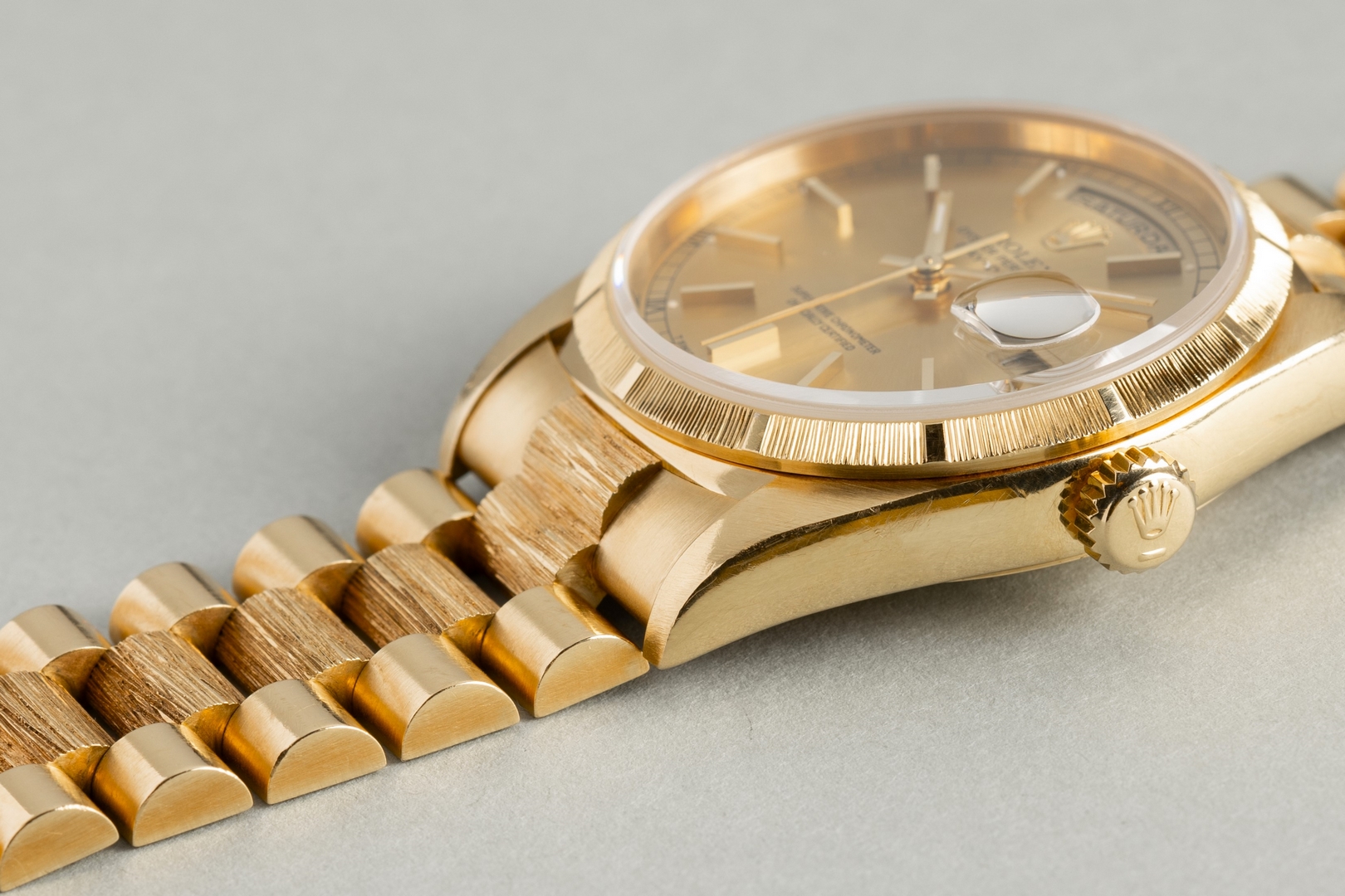 18248 Day-Date (double quick bark finish / tropical dial / top top bracelet) – Bild 10