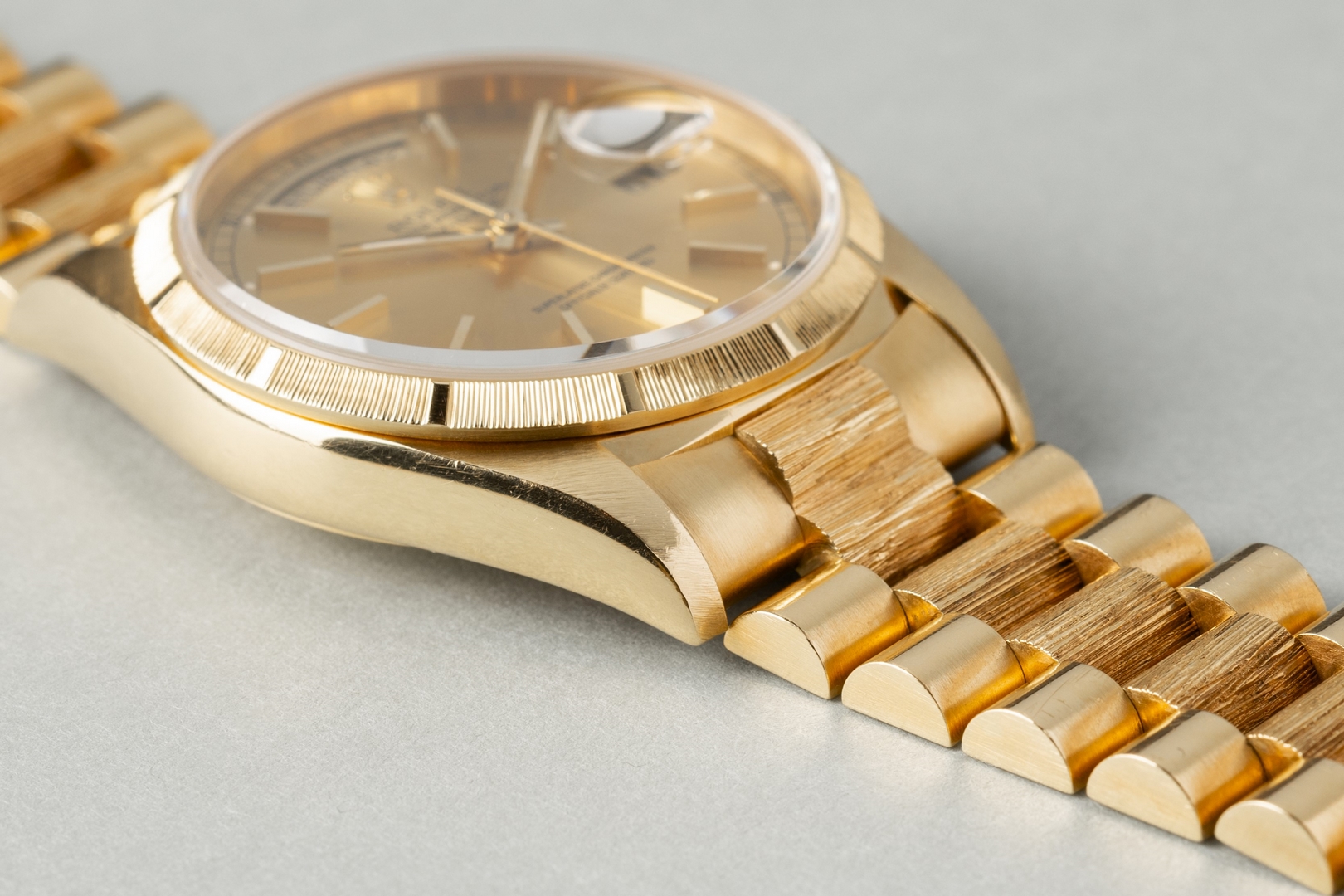 18248 Day-Date (double quick bark finish / tropical dial / top top bracelet) – Bild 7