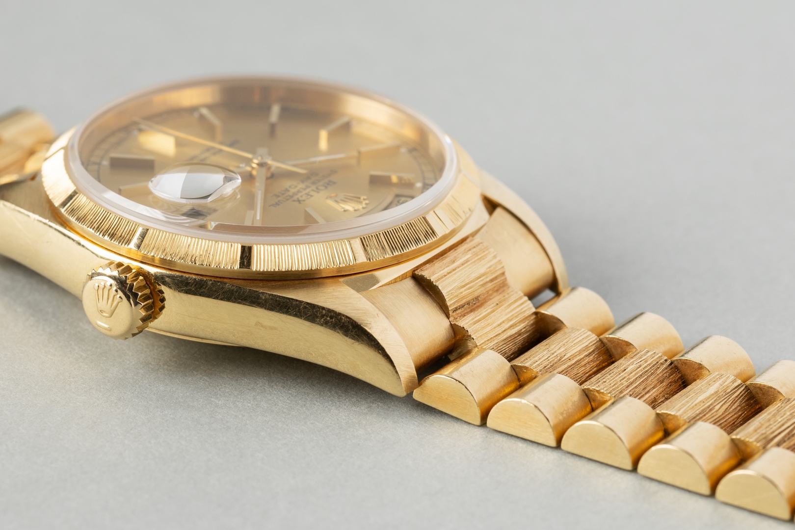 18248 Day-Date (double quick bark finish / tropical dial / top top bracelet) – Bild 9