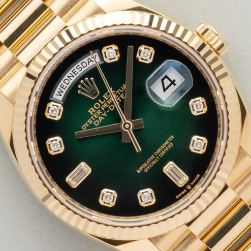 128238 Day-Date (green ombre dial / 2021 full set from Germany / top condition)