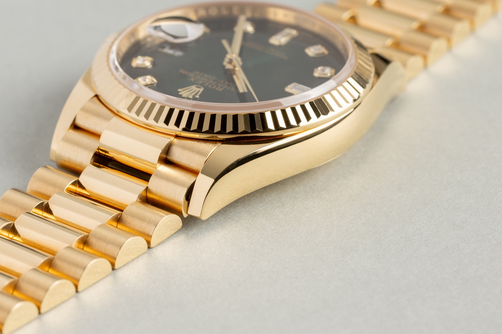 128238 Day-Date (green ombre dial / 2021 full set from Germany / top condition) – Bild 8