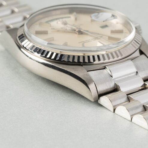 1803 Day-Date (full set /light tropical dial / top condition / hidden clasp president) – Bild 9