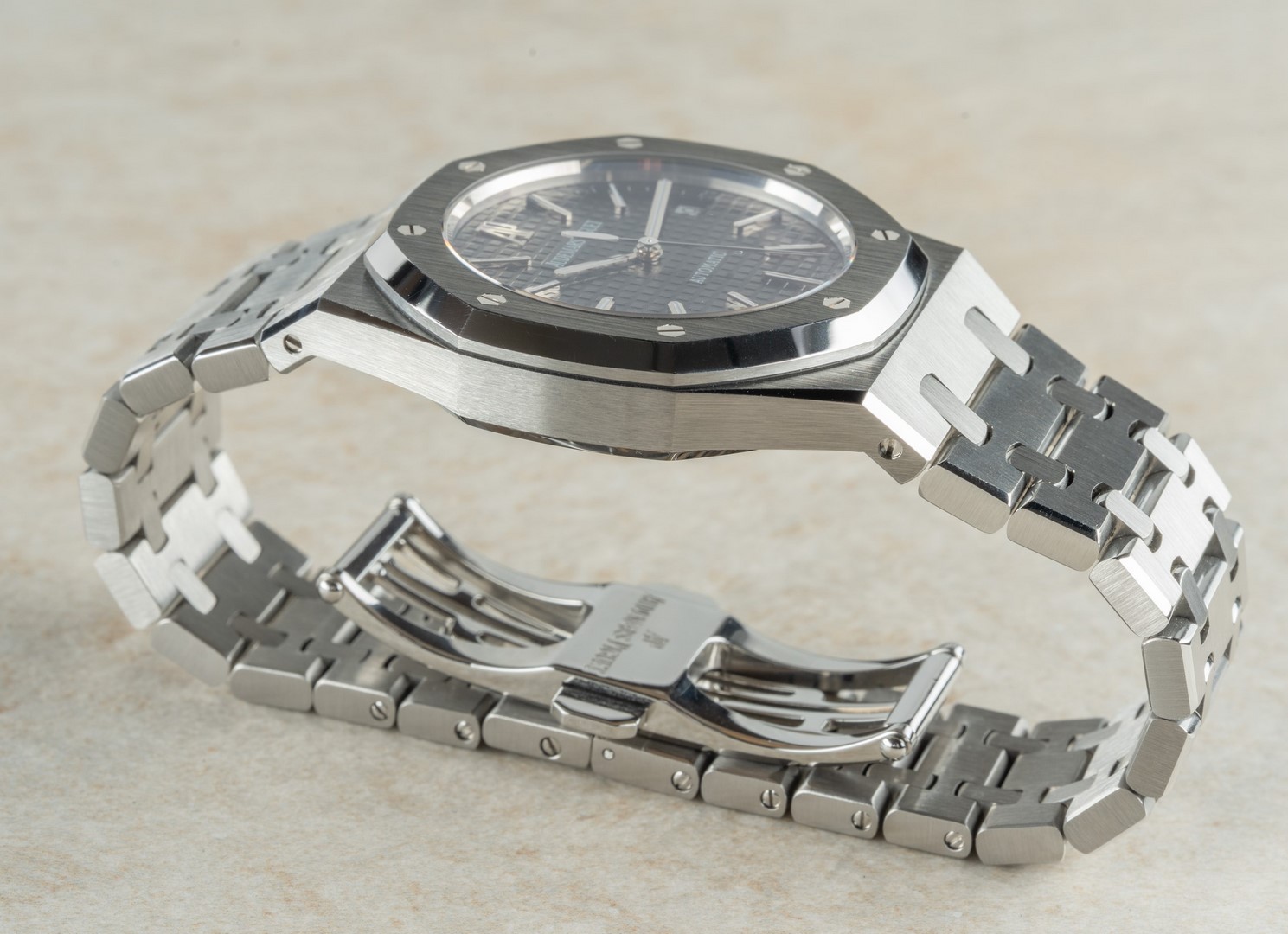 15300ST Royal Oak (full set / born black dial / top condition) – Bild 7