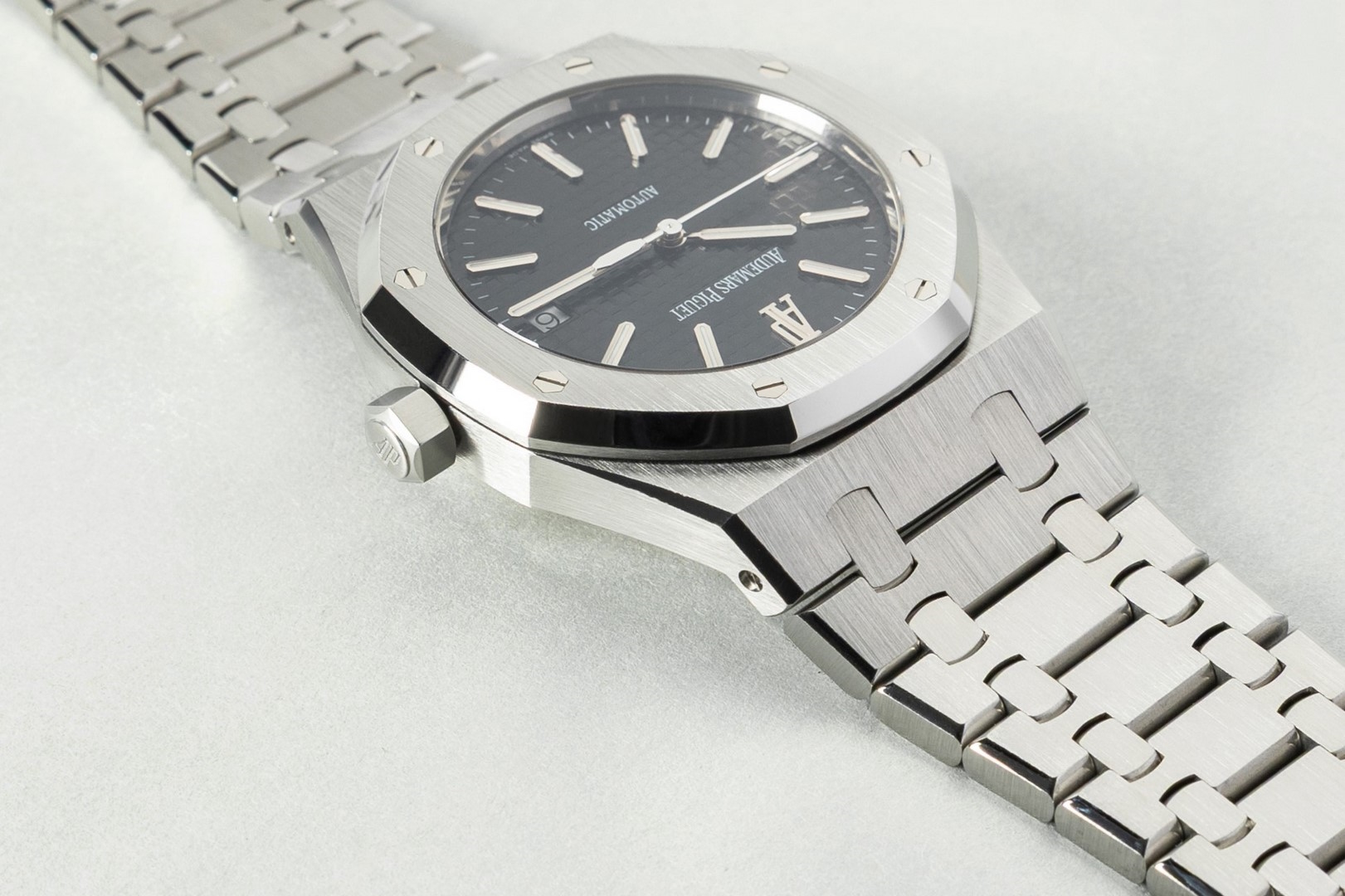 15300ST Royal Oak (full set / born black dial / top condition) – Bild 9