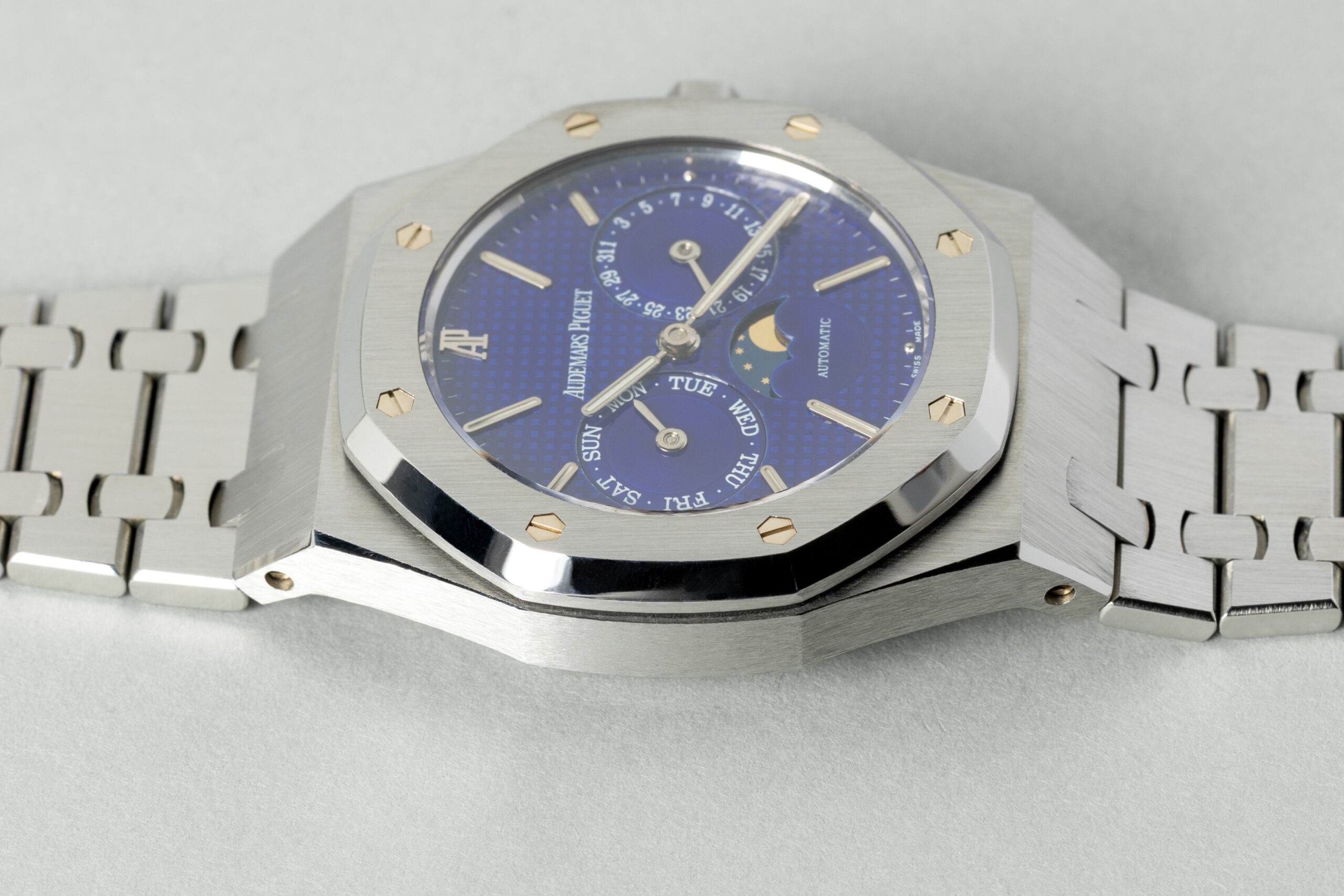 25594ST Royal Oak (Yves Klein dial / unpolished condition / german full set) – Bild 10