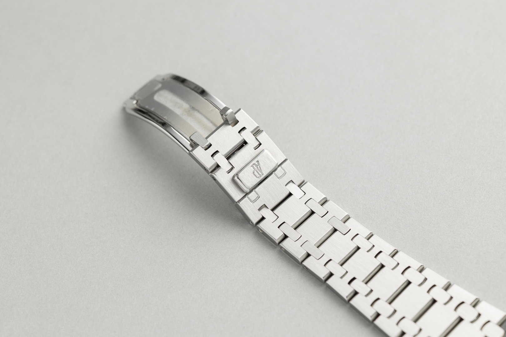 25594ST Royal Oak (Yves Klein dial / unpolished condition / german full set) – Bild 13